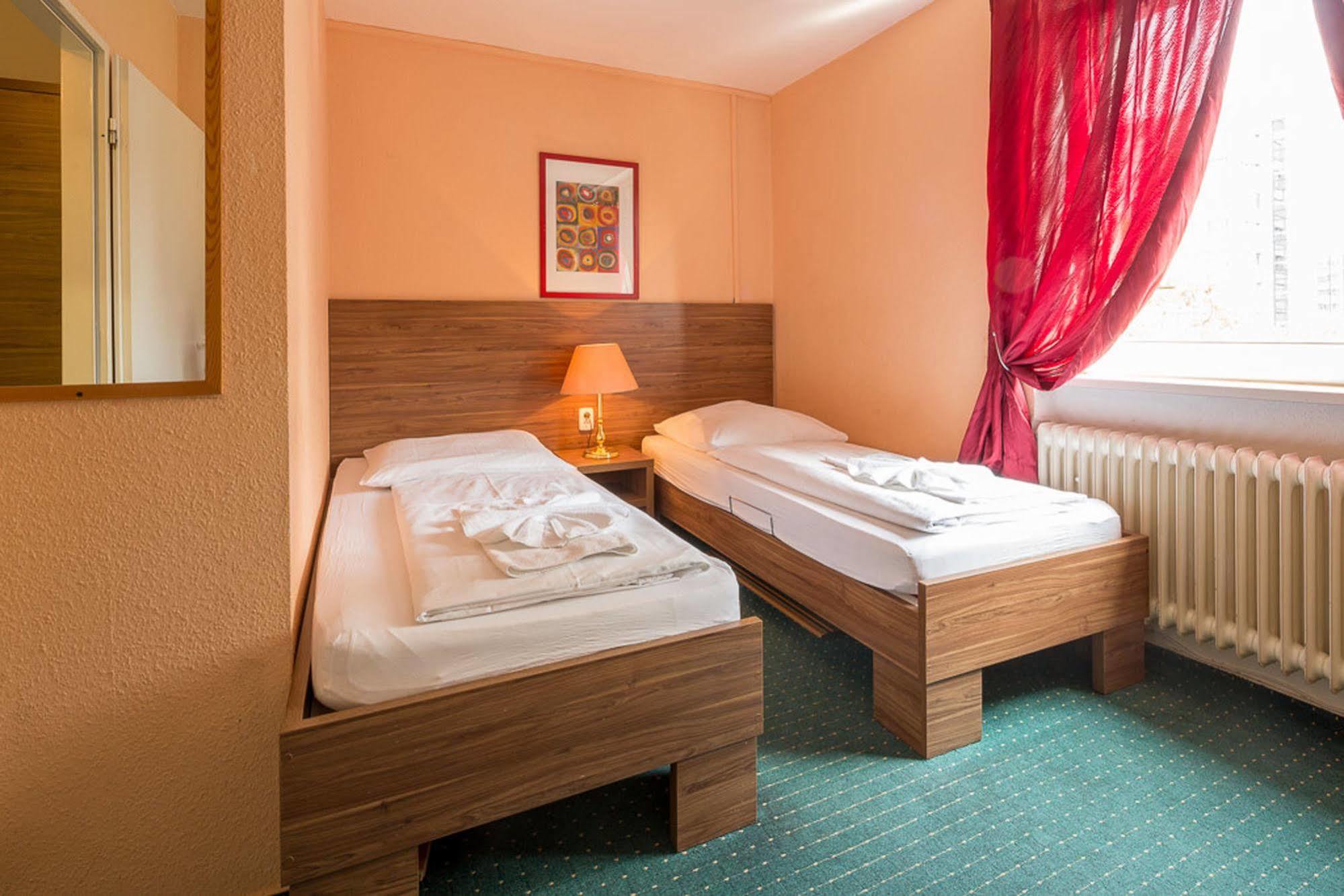 City Hotel Ansbach Am Kadewe Berlijn Buitenkant foto